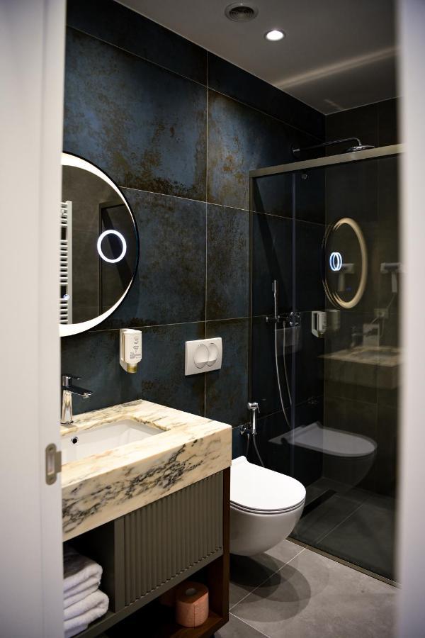 Hotel The Wilson Tirana Zewnętrze zdjęcie