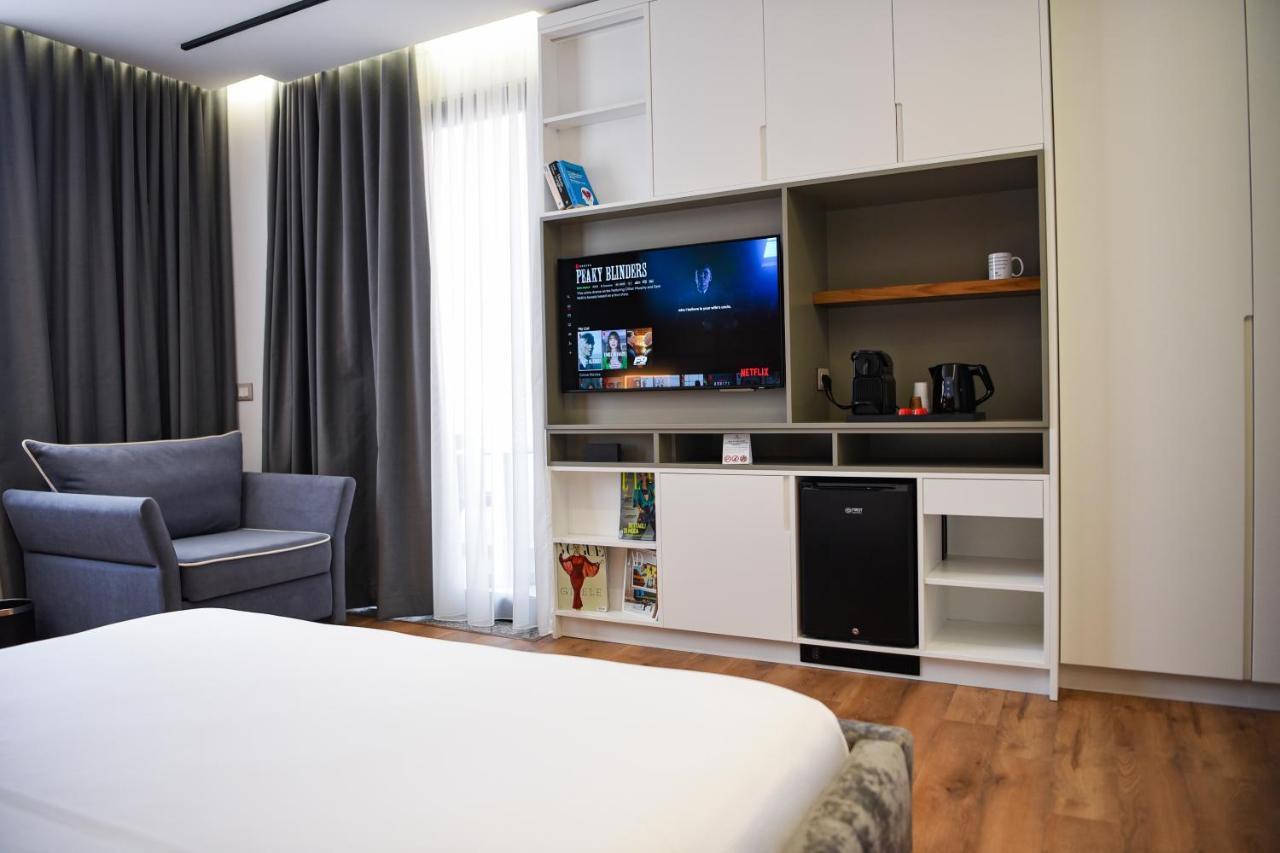 Hotel The Wilson Tirana Zewnętrze zdjęcie