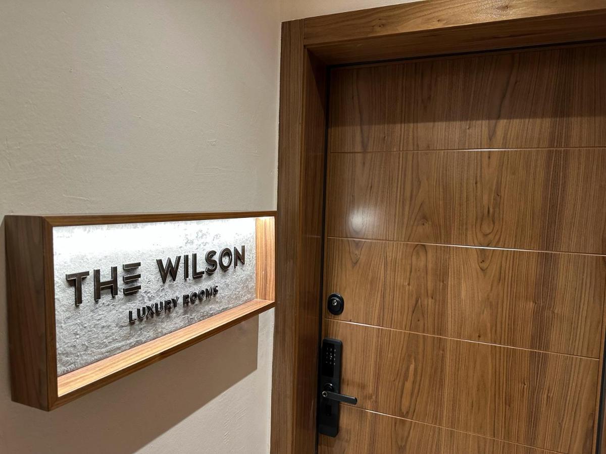Hotel The Wilson Tirana Zewnętrze zdjęcie